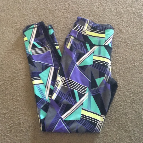 Victoria's Secret Pants - VSX Knockout Tight/Leggings